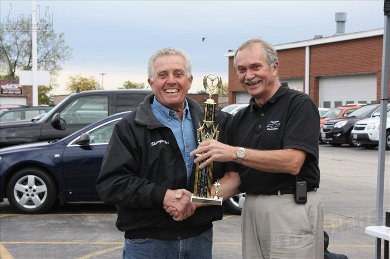 smIMG_7065.JPG - Joe Barango receives the NIIC Outstanding