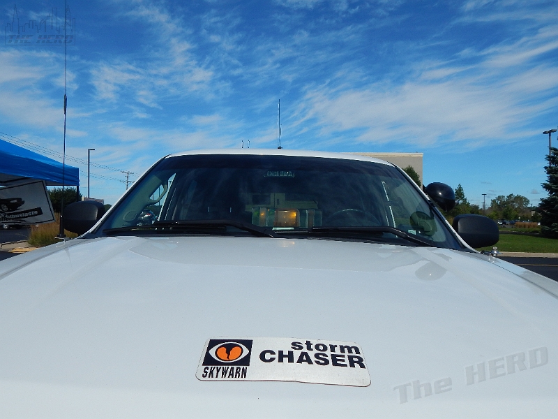 DSCN0983.JPG - Paul Dumdie's Storm Chaser on hand as the HERDFest Hauler for the day.